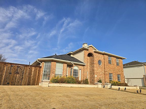 2nd image of 327 Hillglen Dr #4