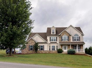 209 E Dell Rd, Bath, PA 18014