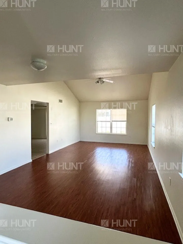 Building Photo - 6016 Hornbeam Ct