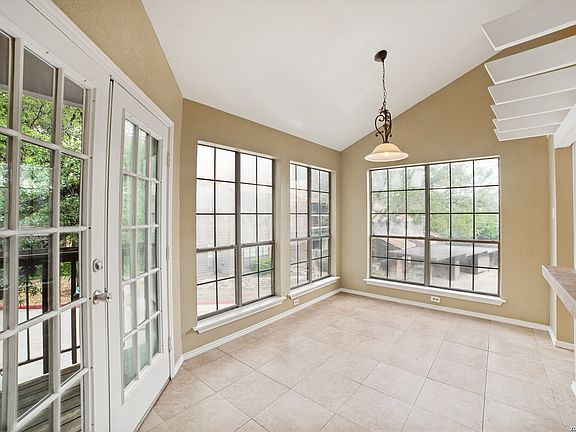 5th image of 8633 Datapoint Dr #204