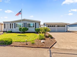85676 Manchester Ln, Eugene, OR 97405
