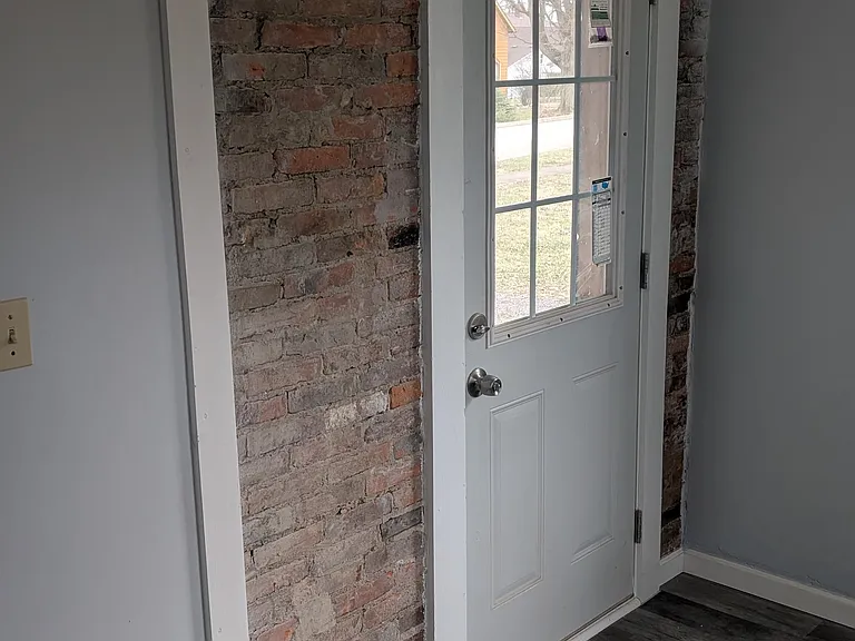 27 Warner St — Photo 3