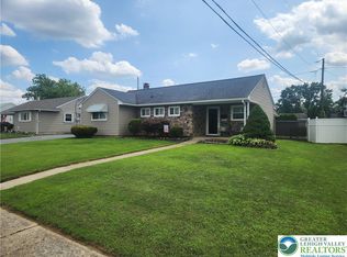 2063 Cloverdale Rd, Bethlehem, PA 18018