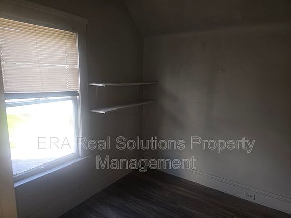 5th image of 3449 W 63rd St APT 2