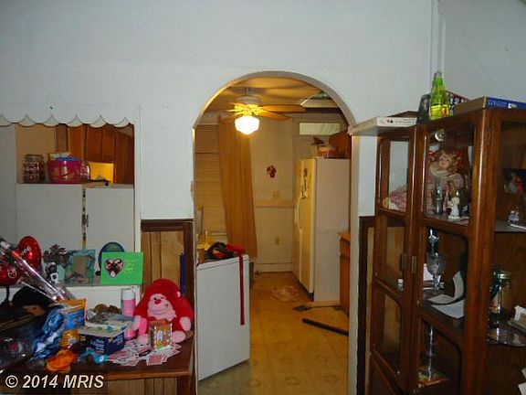 5th image of 1518 Popland St