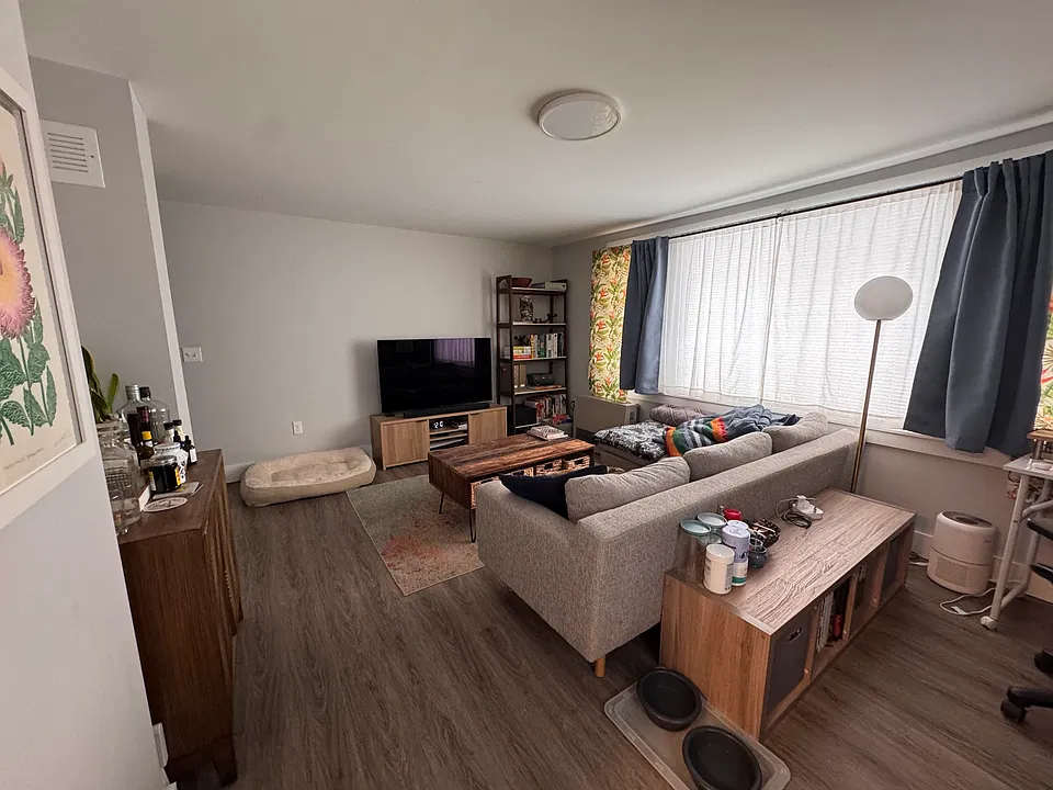 60 Wells St #1
