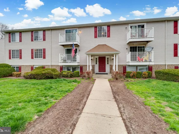 8048 Abbey Ct APT L, Pasadena, MD 21122