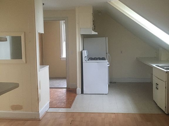 2nd image of 13 Gillen St #3