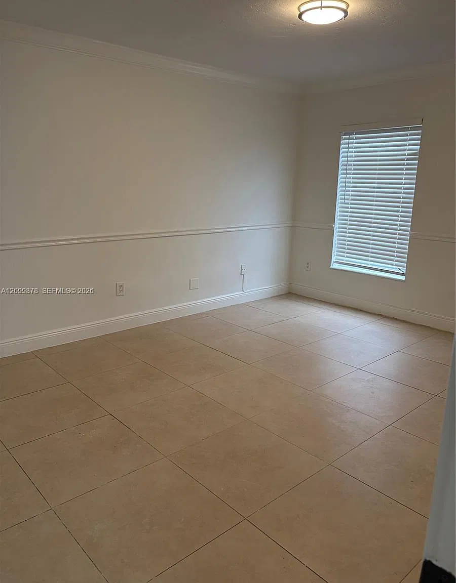 Dadeland Capri Condo — Photo 4