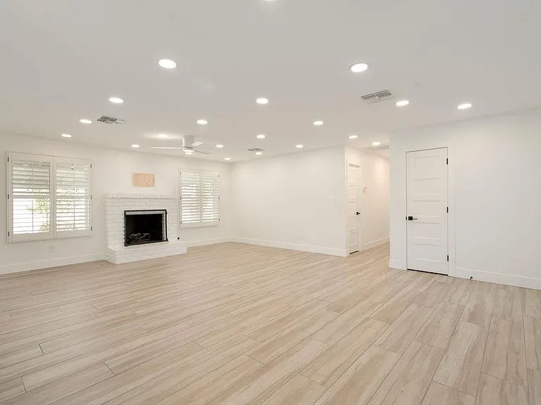 8656 E Solano Dr — Photo 5