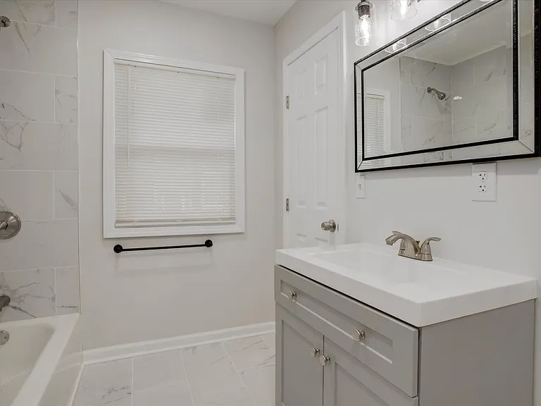 3408 Bellefontaine Ave — Photo 20