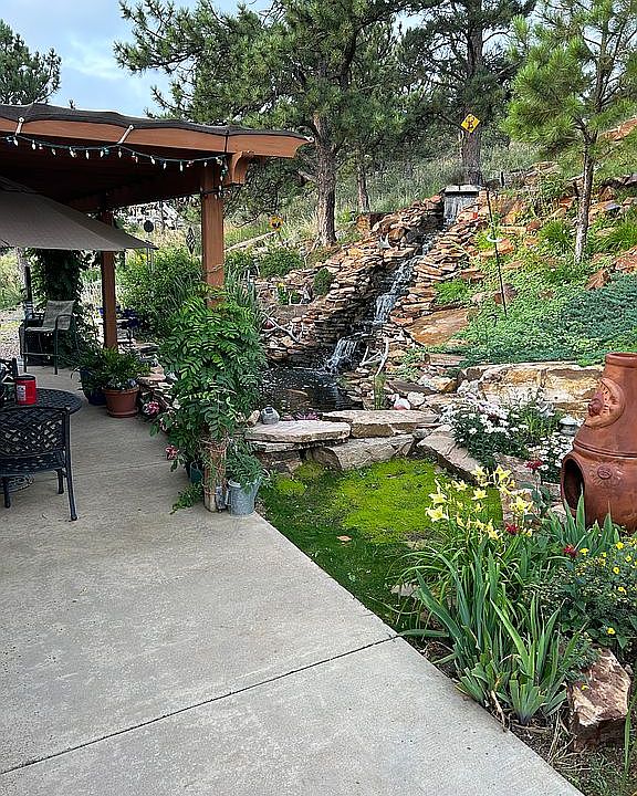 2nd image of 209 Lakritz St
