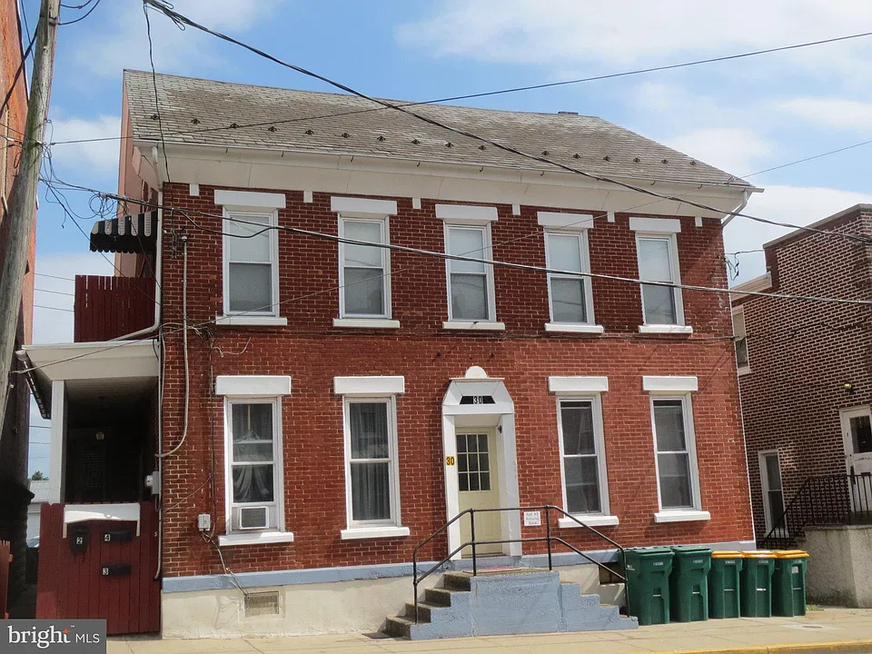 30 4th St #2