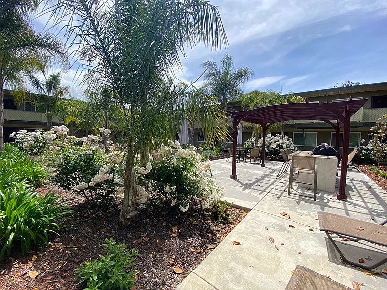 Maude Gardens — Photo 17