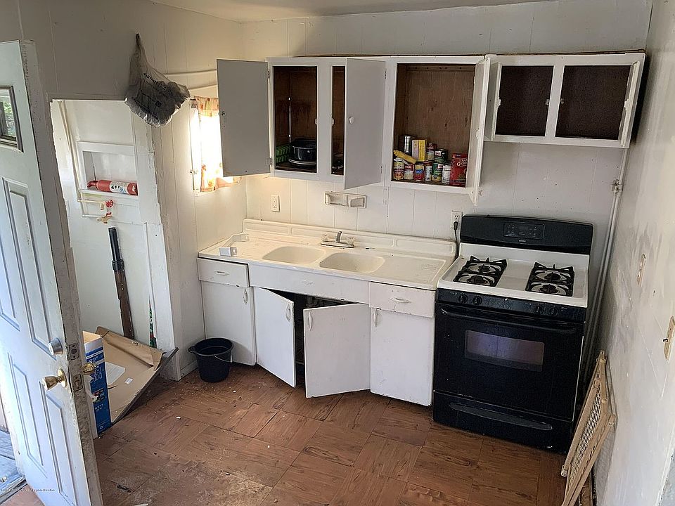 2nd image of 22 E Garfield Ave