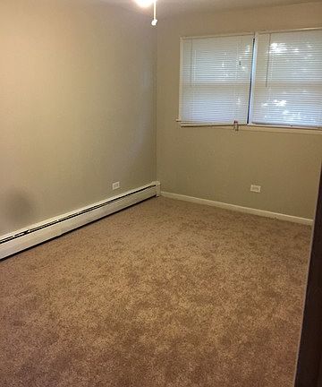 2nd image of 10931 S Vernon Ave APT 2W