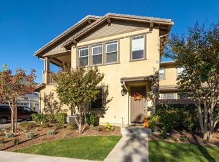 3203 Lisbon Ln, Oxnard, CA 93036