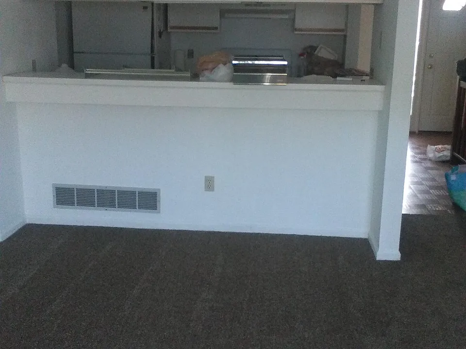 living room/breakfast bar