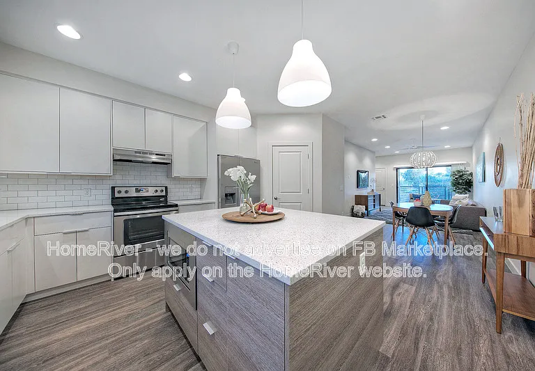 1000 W 5th St #1010 — Photo 11