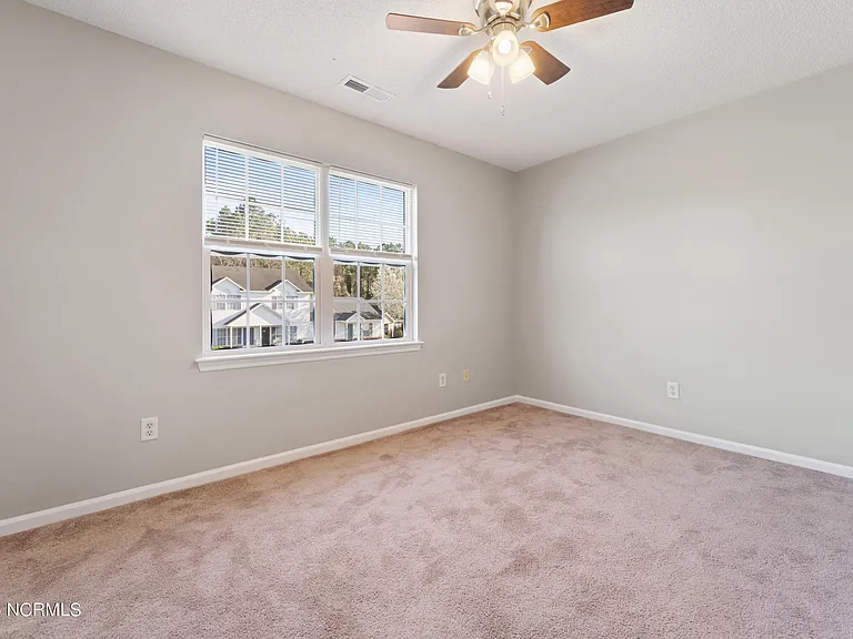 957 W Pueblo Dr — Photo 8