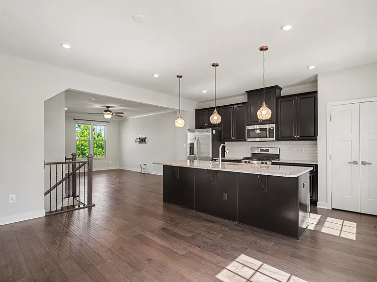 18143 Red Mulberry Rd — Photo 11