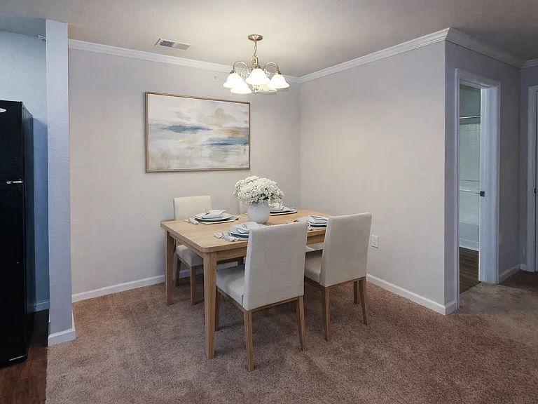Sizemore Creek Apartments — Photo 3