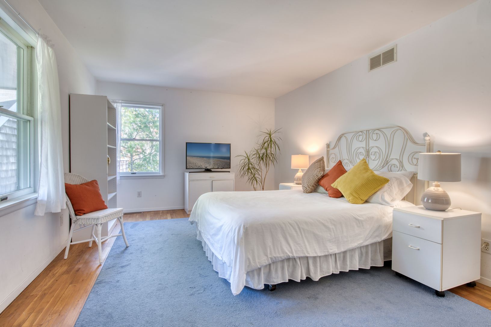  Primary Bedroom - Upper Level