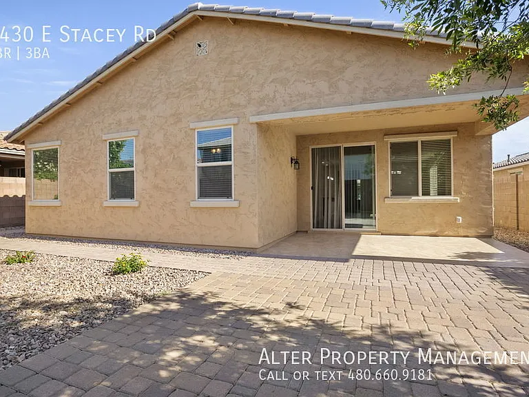 2430 E Stacey Rd — Photo 36