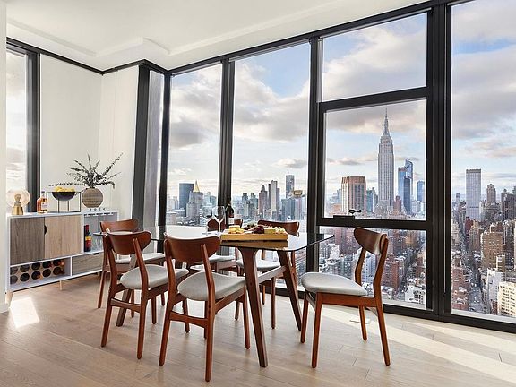 3rd image of 626 1st Ave APT W19d