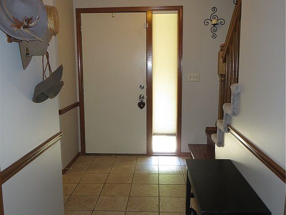 5th image of 18606 Buccaneer Creek Ln #16