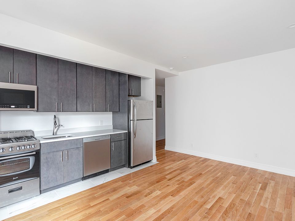 1st image of 60 W 76th St APT 7D