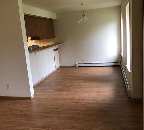 2nd image of 913 Noorvik Ct