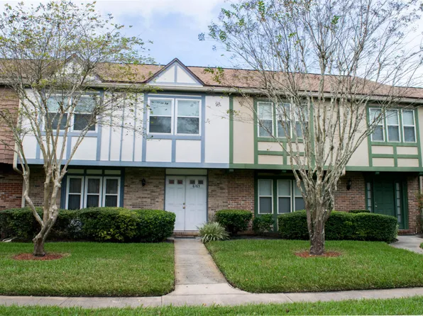 8185 Trafalgar Sq, Jacksonville, FL 32217