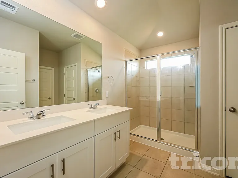 5602 Luna Pass — Photo 8