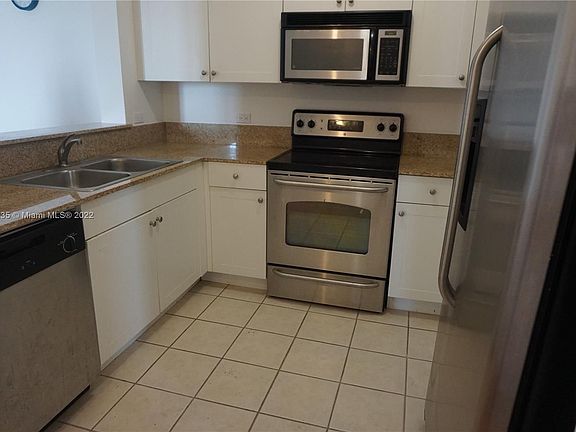 3rd image of 117 NW 42nd Ave APT 510
