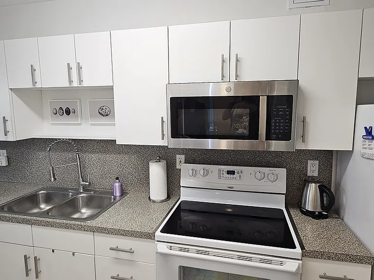 100 Lincoln Rd #616 — Photo 31