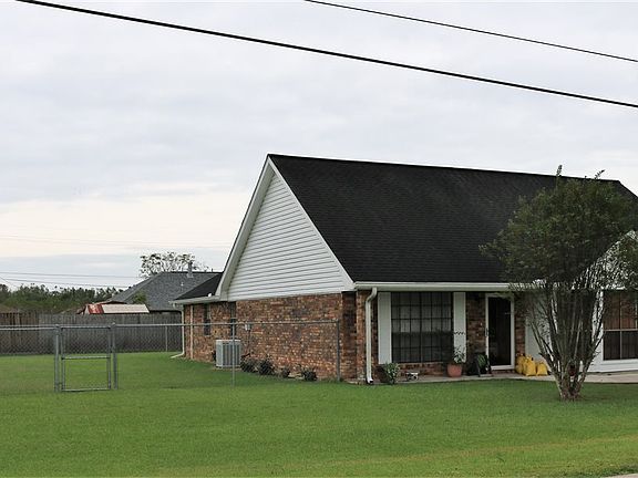 2nd image of 325 Leo Dr