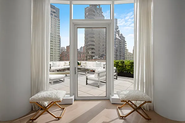 Sold by Corcoran | media 14