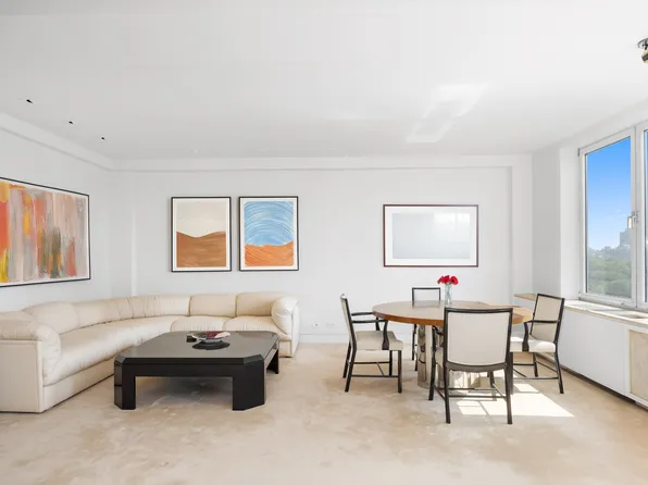 101 Central Park West image 5 of 26