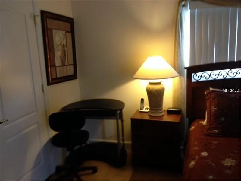 141 Inconnu Court - 1 — Photo 3
