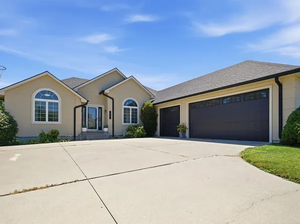 7431 SW Arthurs Rd, Topeka, KS 66610