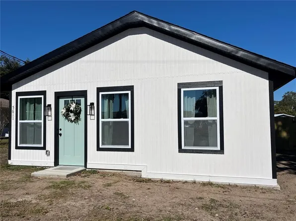 5611 Berts Rd, Lady Lake, FL 32159