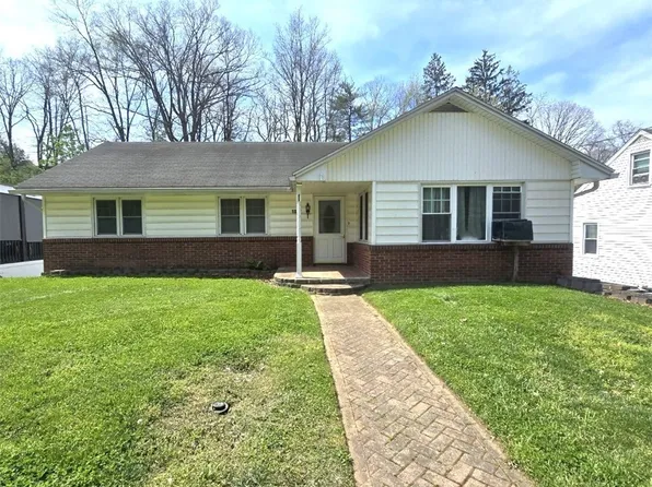 1007 Colegate Dr, Marietta, OH 45750