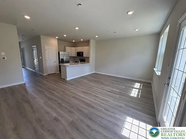 8328 Fair Way — Photo 2