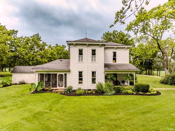 12801 E Edgewater Rd, Albany, IN 47320