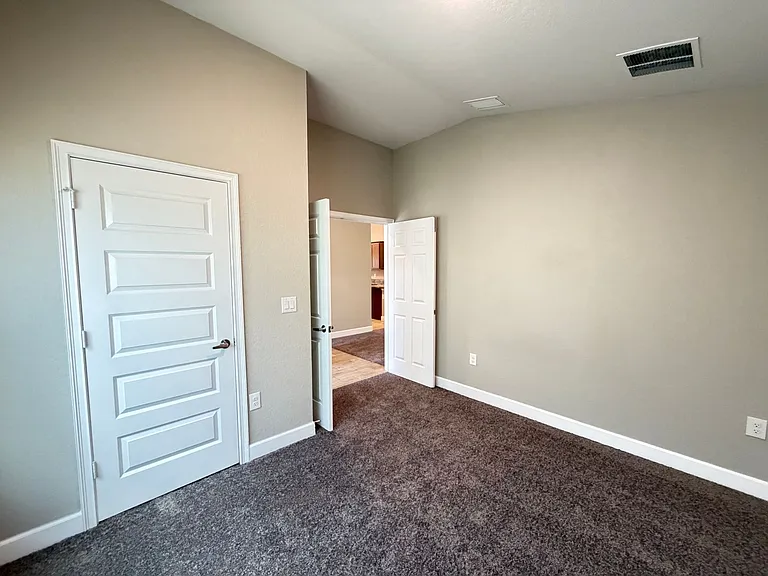 3439 N Burroughs Path — Photo 10