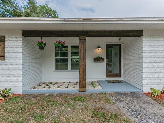 3rd image of 10601 Carrollwood Dr