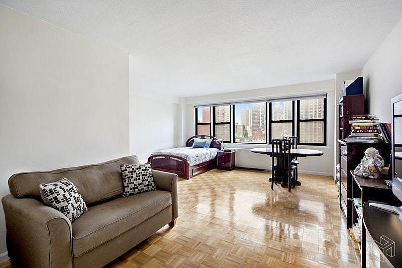1st image of 1471 3rd Ave #11G