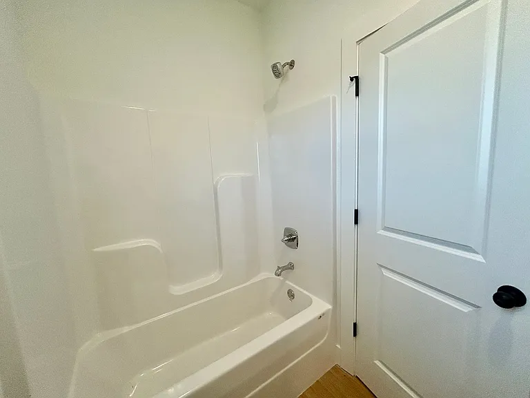 1800 Riverview Drive — Photo 34
