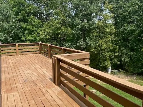 18304 Harbor Dr, Monroe City, MO 63456